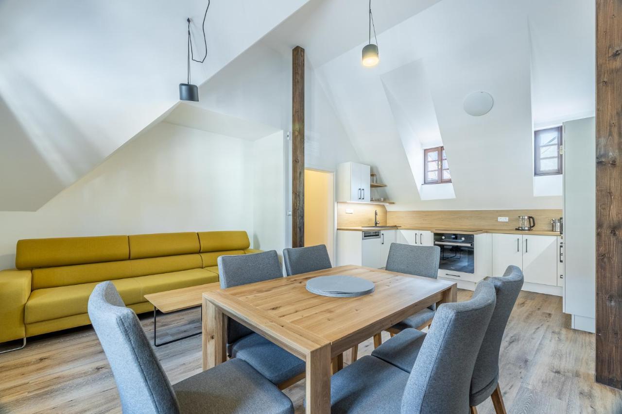 Residence Wurmfeld - Rodinny Apartman S 3 Loznicemi Cesky Krumlov Luaran gambar